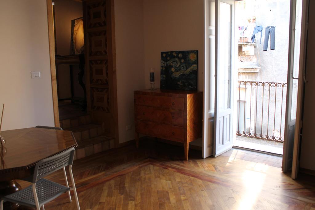 קטאניה Treasures Apartment מראה חיצוני תמונה