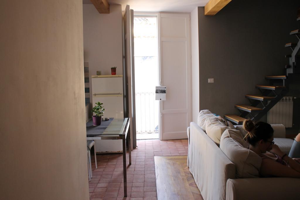 קטאניה Treasures Apartment מראה חיצוני תמונה