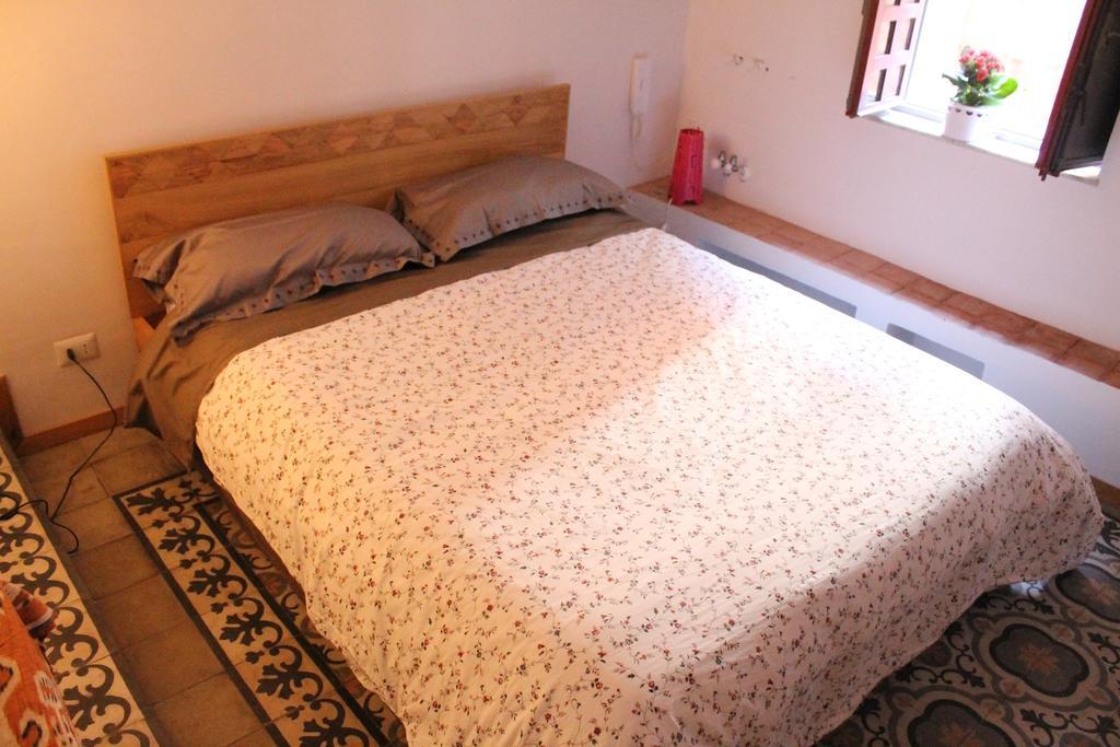 קטאניה Treasures Apartment מראה חיצוני תמונה